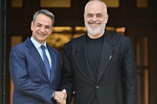 Η διεύρυνση, η Ελλάδα και τα Δυτικά Βαλκάνια